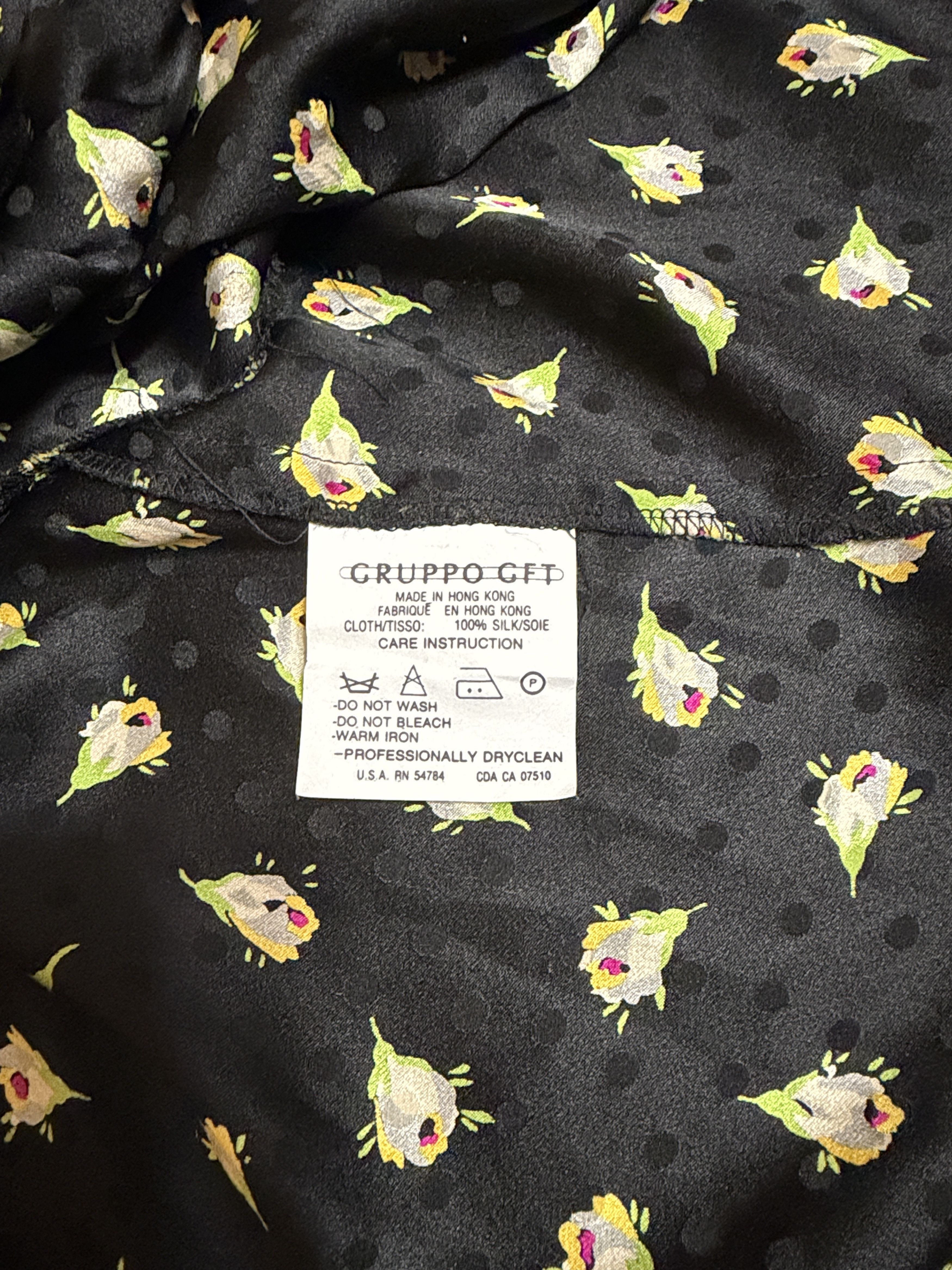 Emanuel Ungaro ntage Ungaro Black Floral silk blouse, sz 6 Size S / US 4 / IT 40 - 6 Thumbnail