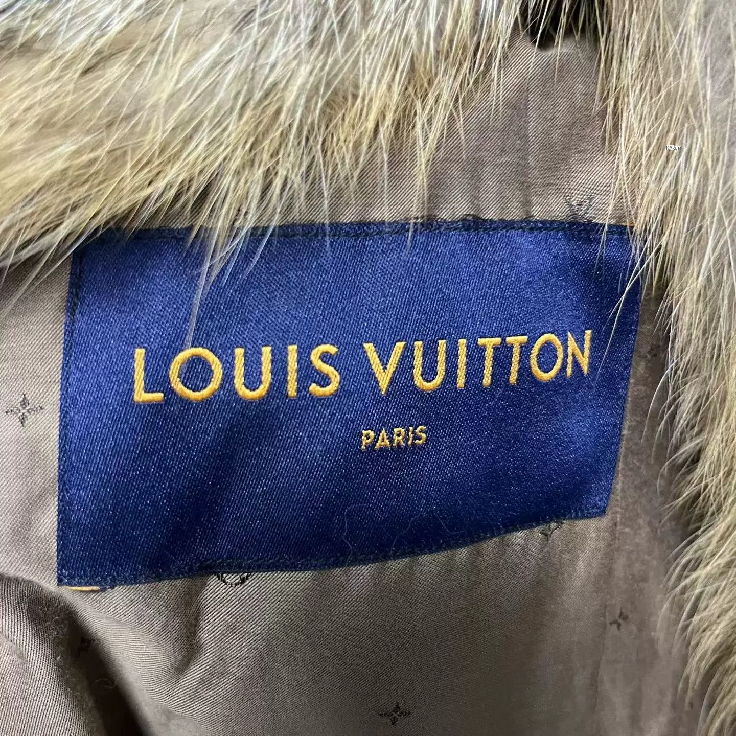 Louis Vuitton Louis Vuitton Brown Fox Fur Jacket Size US M / EU 48-50 / 2 - 2 Thumbnail