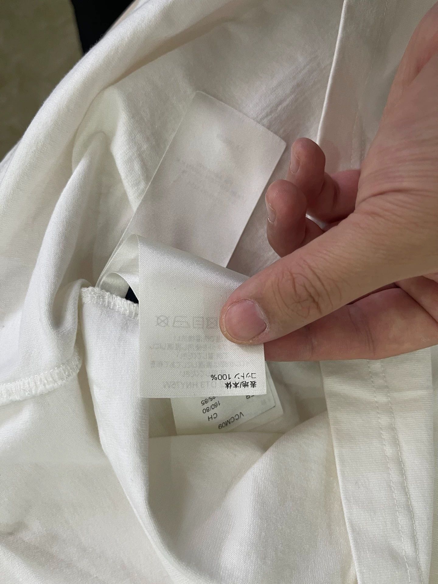 Louis Vuitton LV White XXL T-Shirt Embroidered Graffiti LV Logo Size US XXL / EU 58 / 5 - 7 Thumbnail