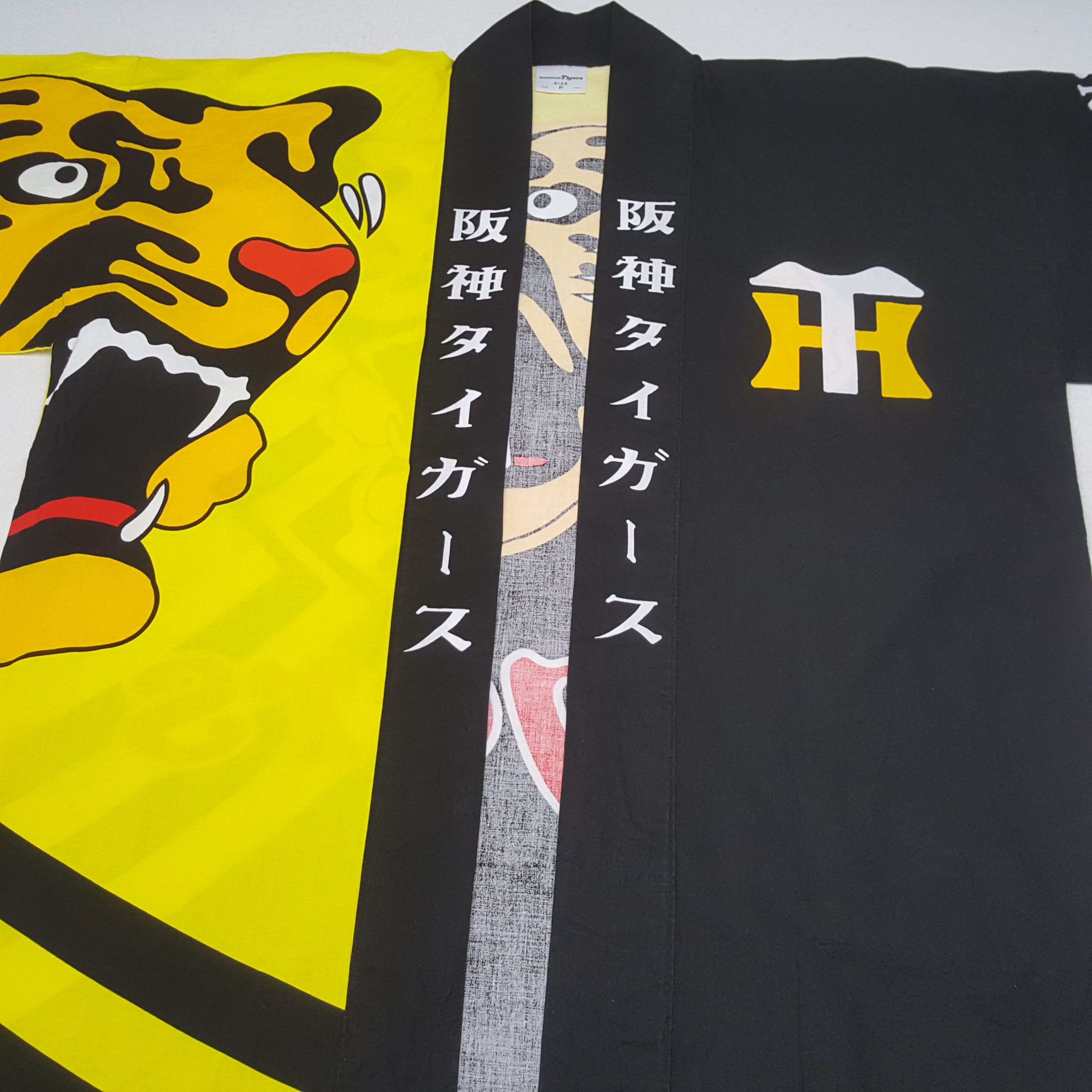 Vintage Hanshin Tigers Baseball Team Kimono Jacket RR23 Size US L / EU 52-54 / 3 - 8 Thumbnail