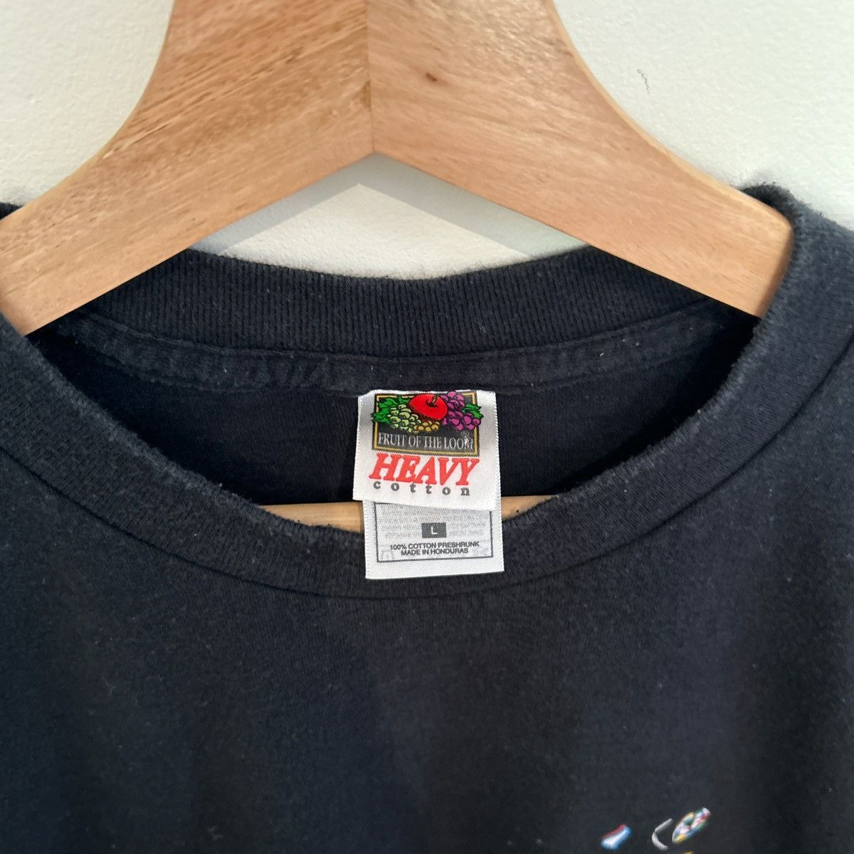 Other Vintage 2002 World Cup Korea Japan Black Tee Size US L / EU 52-54 / 3 - 3 Thumbnail