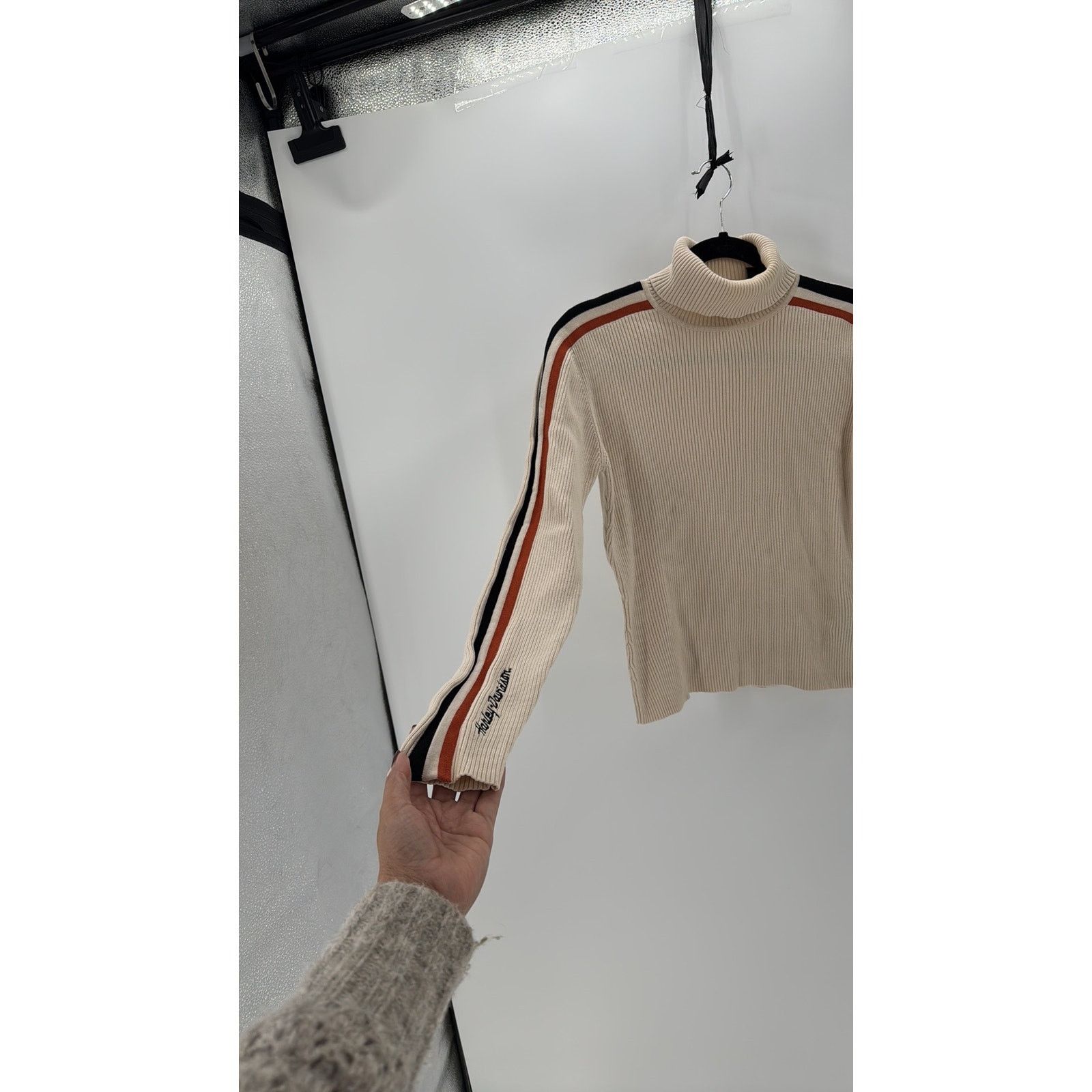 Harley Davidson Harley Davidson Turtleneck Sweater Ivory Striped Arms Y2K Size M / US 6-8 / IT 42-44 - 4 Thumbnail