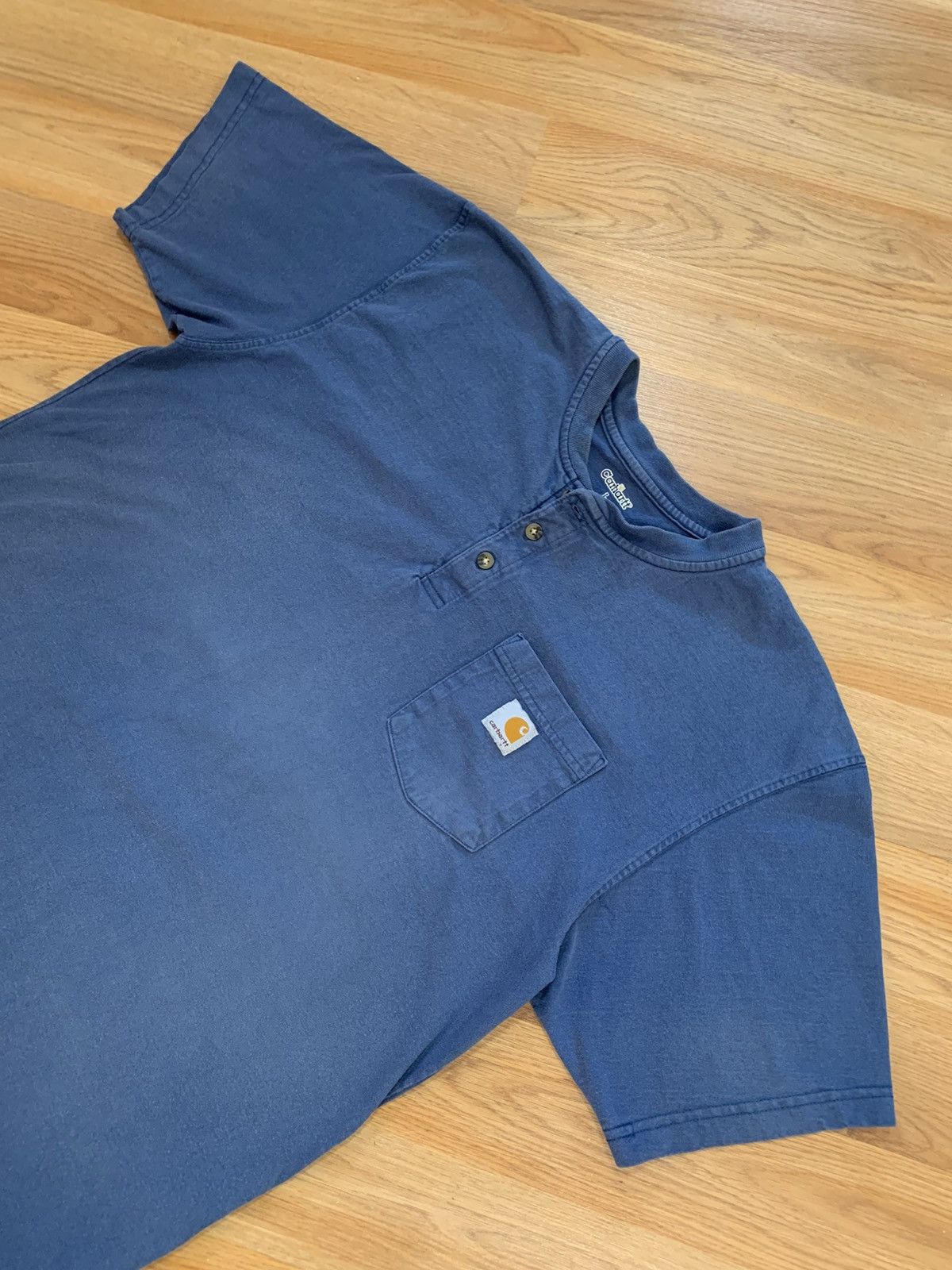 Carhartt Vintage Carhartt Henley Pocket S/S Heavyweight Tshirt K84DBL Size US L / EU 52-54 / 3 - 3 Thumbnail