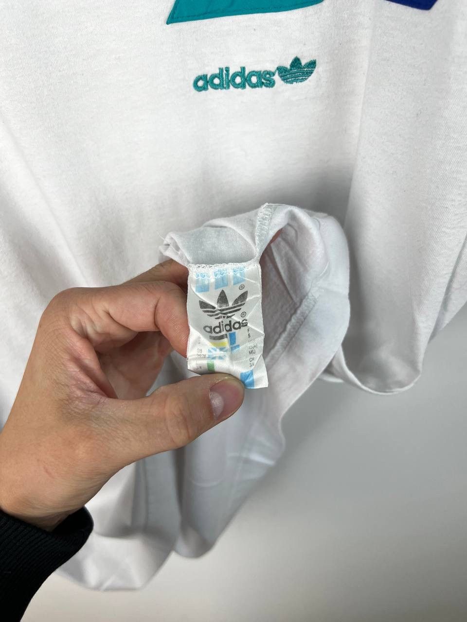 Adidas × Vintage Adidas 90s streetwear vintage t-shirts size S Size US S / EU 44-46 / 1 - 6 Thumbnail