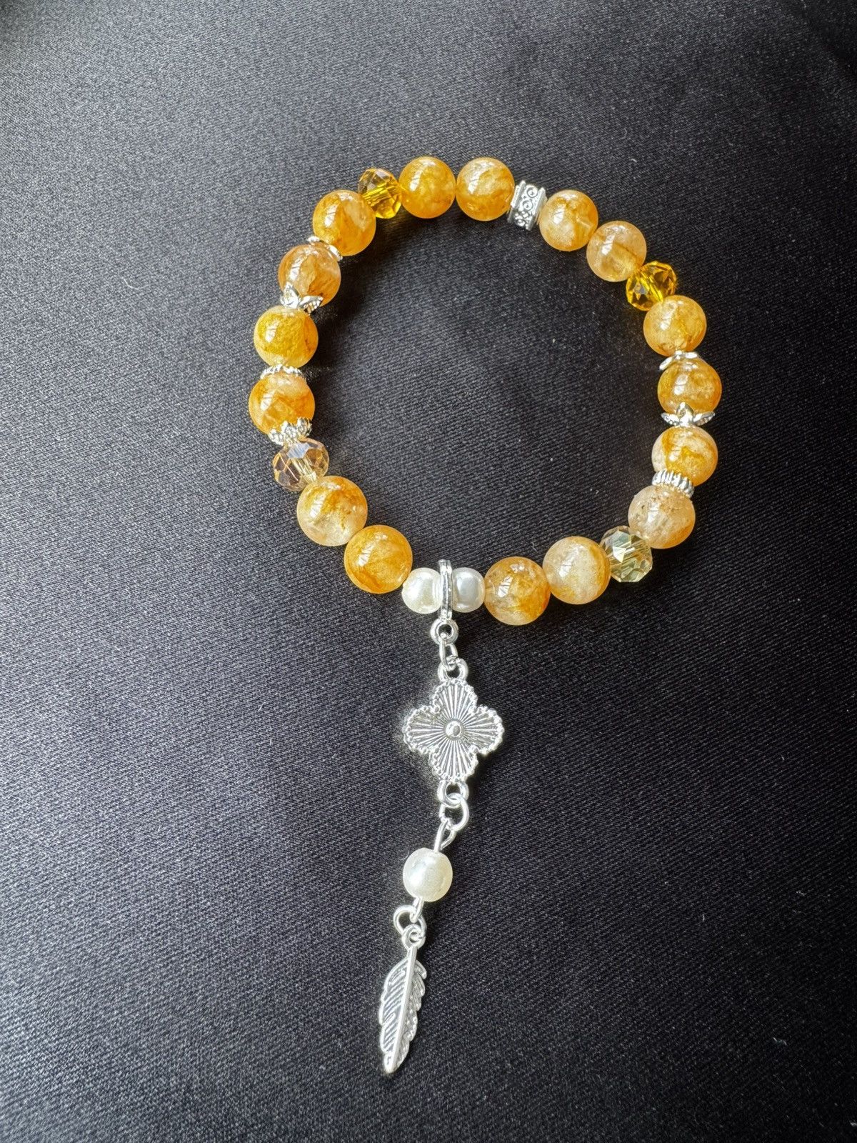 Handmade Citrine Clover Bracelet Size ONE SIZE - 3 Thumbnail