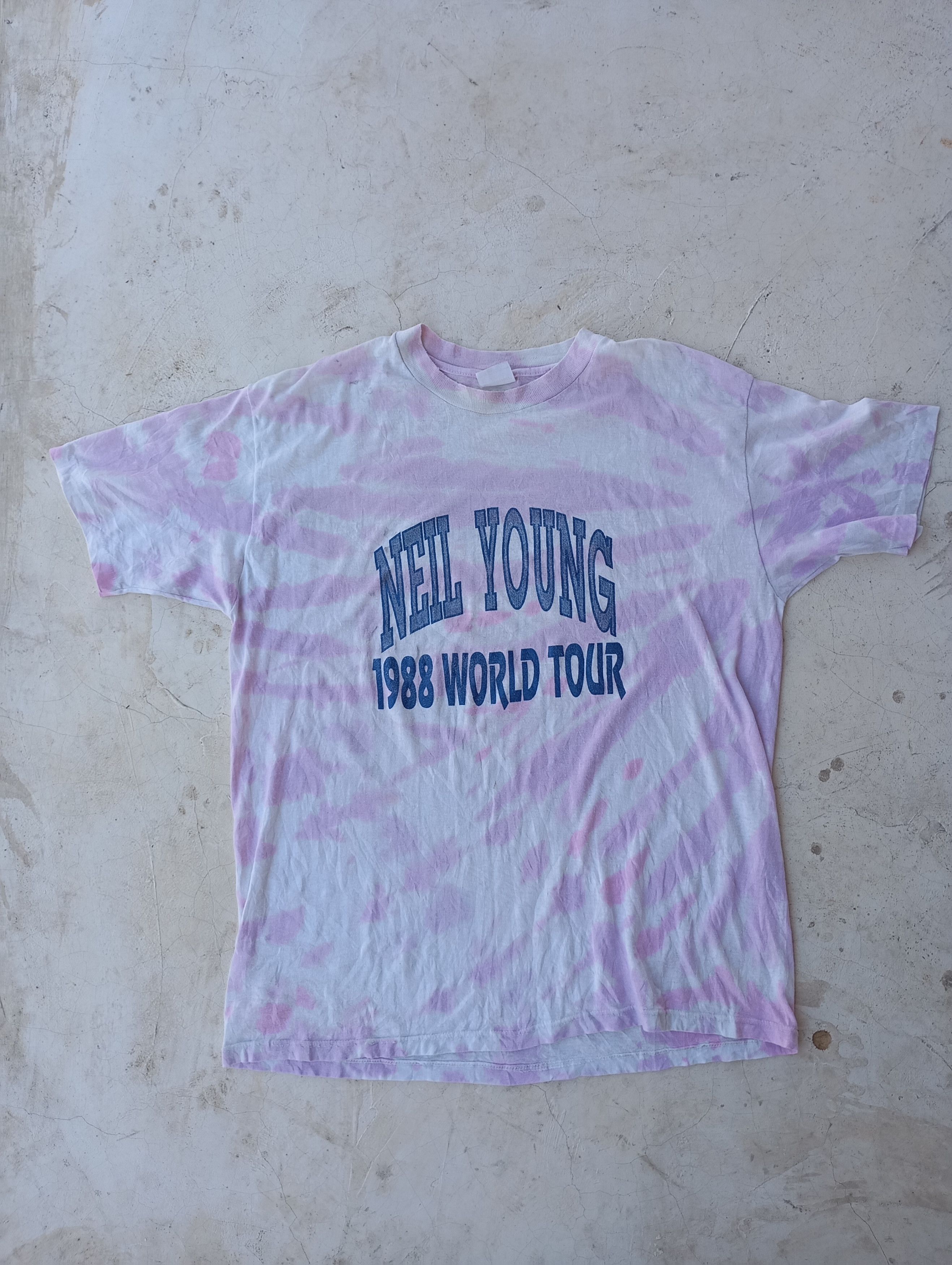Band Tees × Vintage Vintage 1988 Nell Young World Tour T shirts Size US XL / EU 56 / 4 - 1 Thumbnail