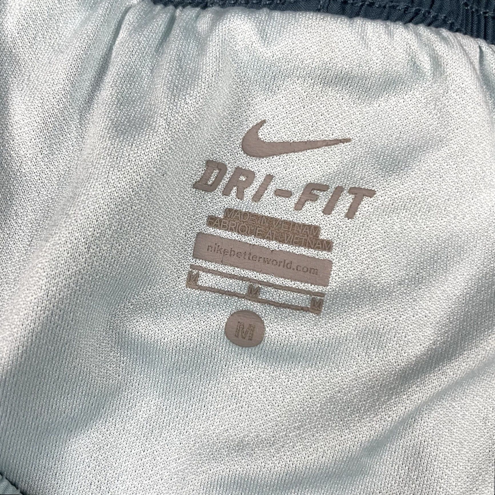 Nike VINTAGE Nike Shorts Womens M Blue Athletic Lined Dri Fit Running Gym Performance Size 32" / US 10 / IT 46 - 6 Thumbnail