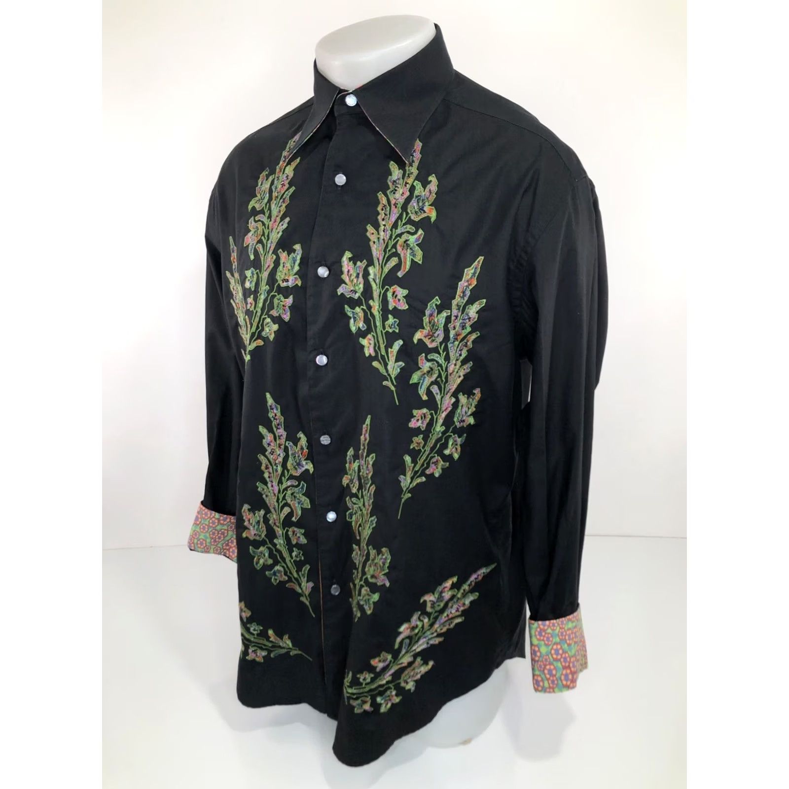 Robert Graham Robert Graham Embroidered Floral Silk Shirt L Button-Up Men Long Sleeve Black Silk Embroidered Floral Pattern Shirt Size US L / EU 52-54 / 3 - 3 Thumbnail