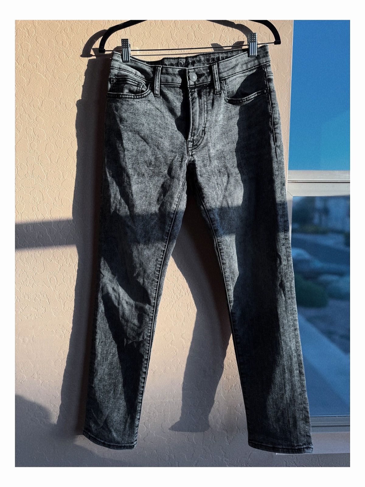 American Eagle Outfitters American Eagle Flex Skinny Jeans – Acid Wash Gray Size US 29 - 1 Thumbnail