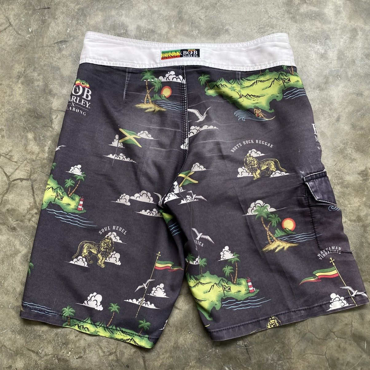 Billabong 90s Bilabong X Bob Marley Surfing Short Pants Size US 30 / EU 46 - 2 Thumbnail