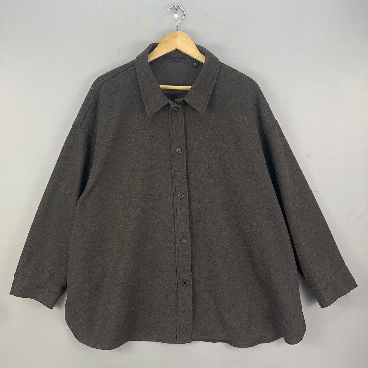 Uniqlo Uniqlo Baggy Button Up OverShirt Jacket Size 3XL / US 20-22 - 1 Thumbnail