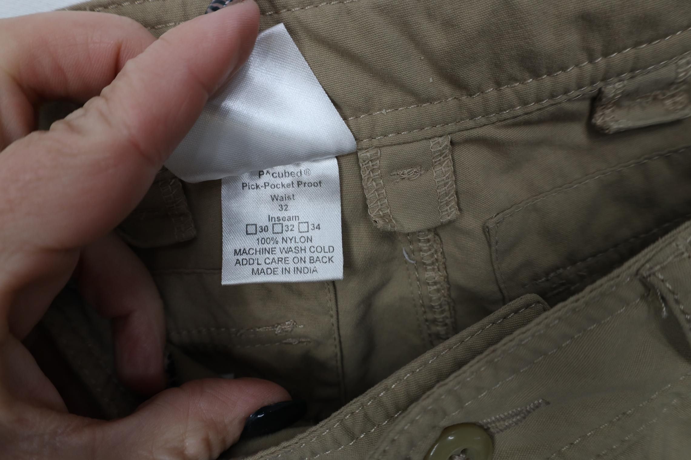Vintage Clothing Arts Pick Pocket Proof Cargo Shorts Beige Nylon Size US 32 / EU 48 - 9 Thumbnail