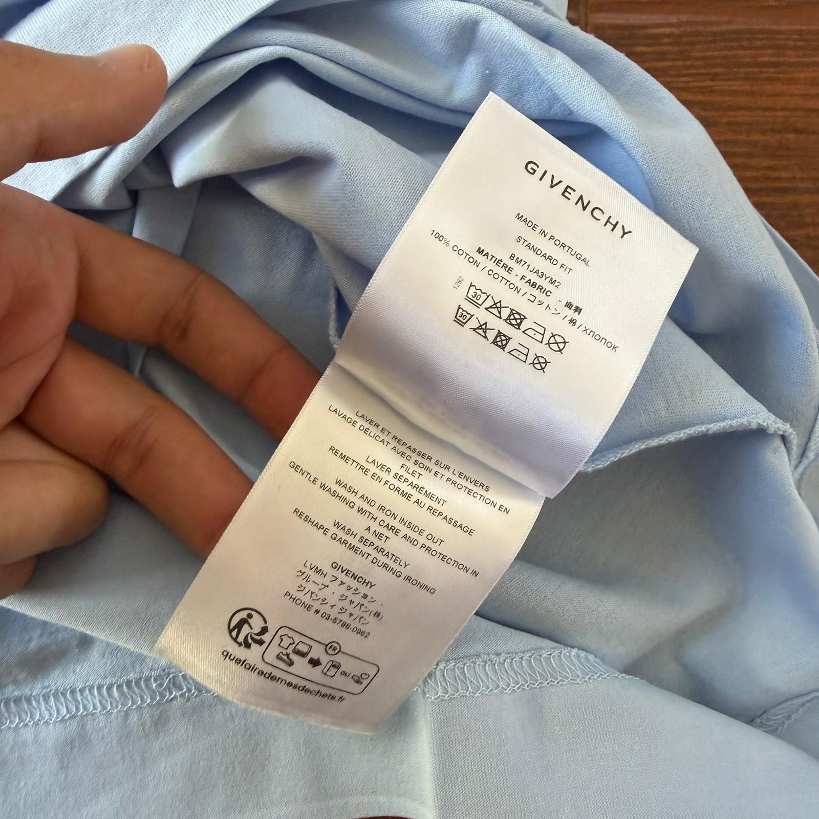 Givenchy Light Blue Embroidered 4G Flamingo Print Oversized T-Shirt Size US M / EU 48-50 / 2 - 8 Thumbnail