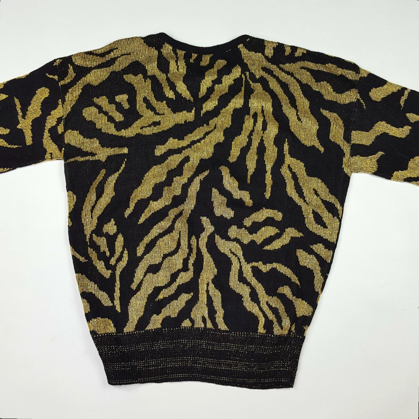 Vintage VINTAGE Shiny Gold Animal Print Women's Size M Knit Pullover Art Sweater NOS Size M / US 6-8 / IT 42-44 - 5 Thumbnail