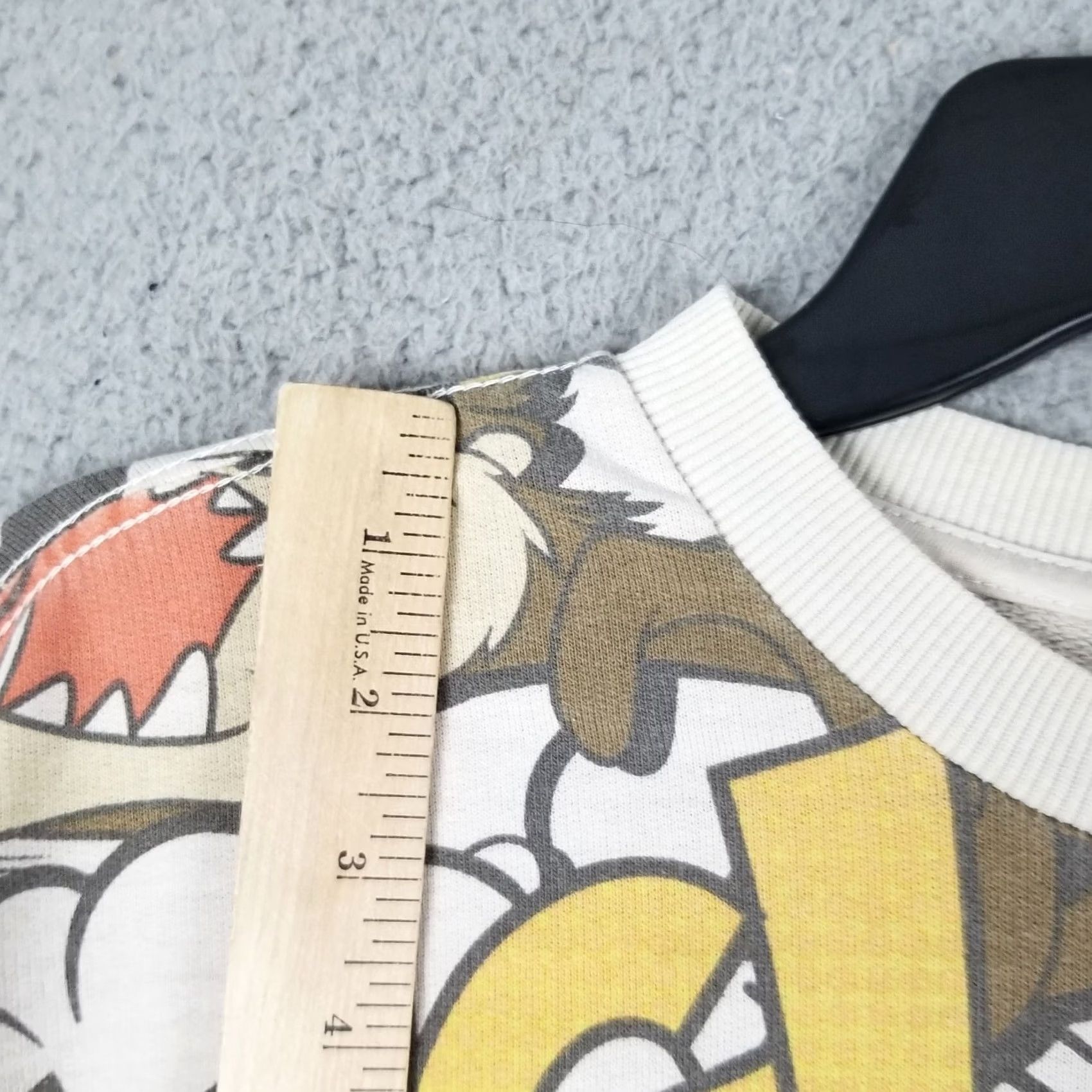 Vintage Vintage Looney Tunes Sweatshirt All Over Print Marvin Bugs Bunny Sylvester 23X28 L White Hip Hop 1990s Mens Size US L / EU 52-54 / 3 - 3 Thumbnail