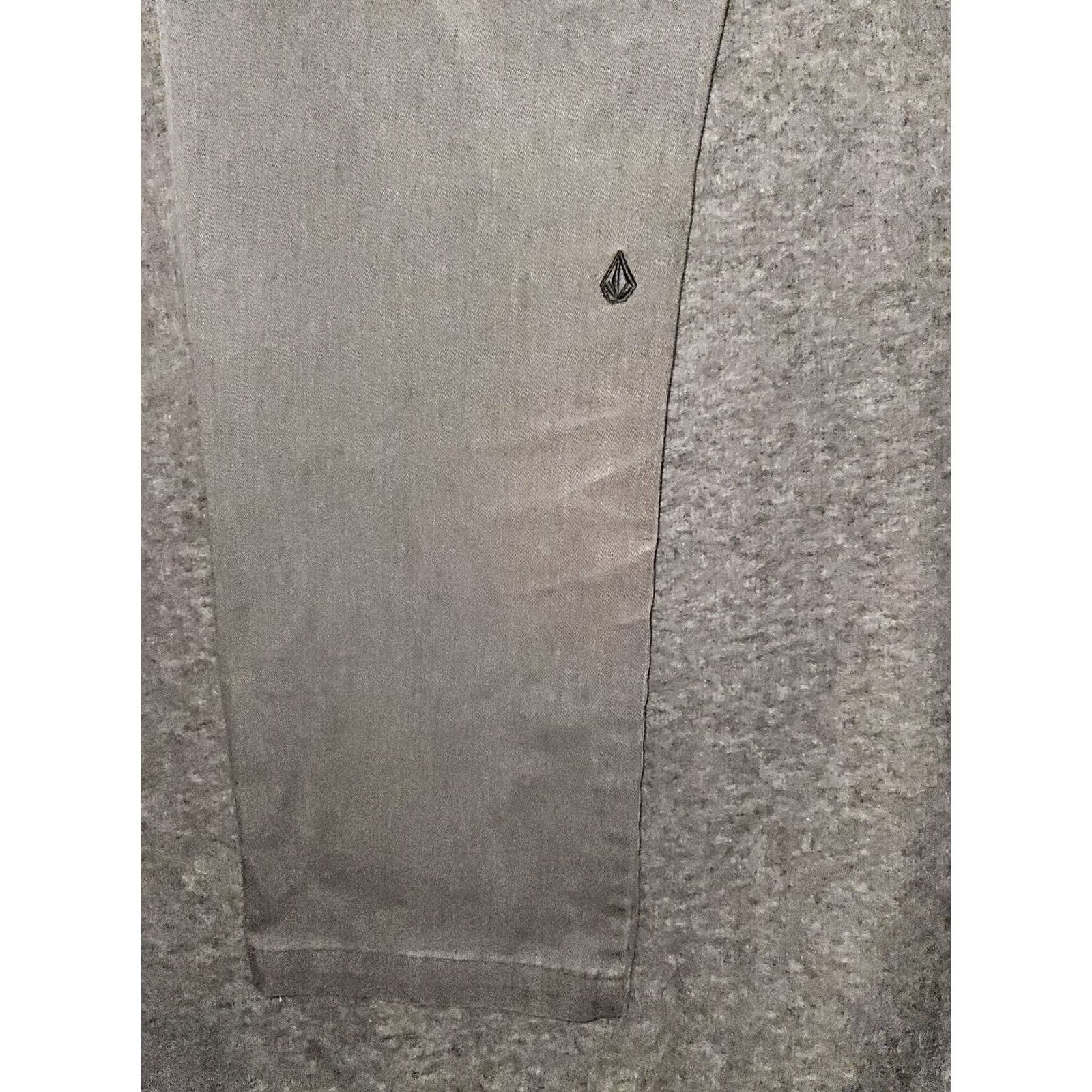Volcom Volcom Vmonty Chino Pants Men 32 Gray Low Rise Straight Logo Pockets Casual/Workwear Size US 32 / EU 48 - 7 Thumbnail
