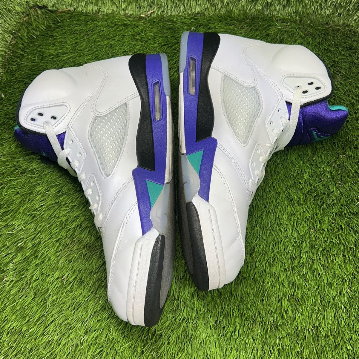 Jordan Brand Jordan 5 “Grape” (Size 10.5) Size US 10.5 / EU 43-44 - 5 Thumbnail