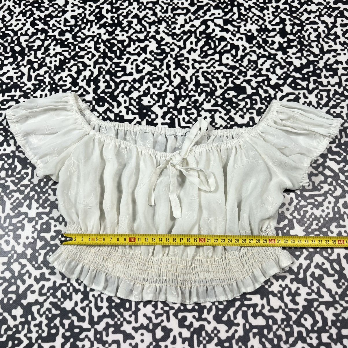 Japanese Brand Vintage Y2K Japanese Floral Flower Print Retro Sexy T-shirt Size L / US 10 / IT 46 - 16 Thumbnail