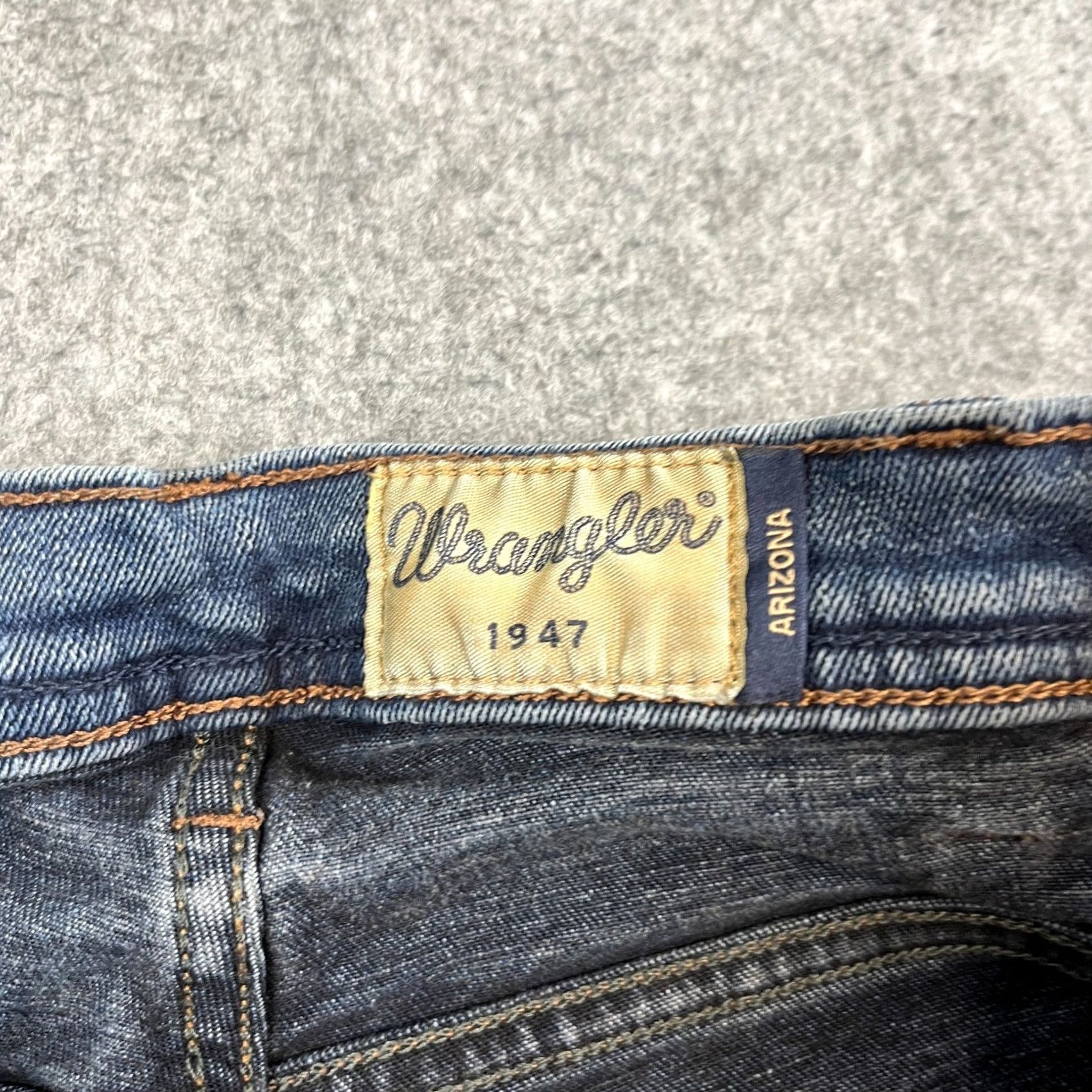 Wrangler Wrangler Jeans Regular Straight 32 30 Dark Wash Blue Arizona Stretch Ranch Mens Denim 5-Pocket Wrangler Texas Stretch Jeans Mens Size US 32 / EU 48 - 7 Thumbnail