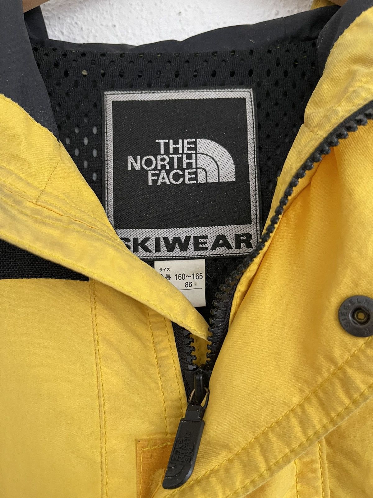 The North Face Vintage The North Face Skiwear Jacket Size US S / EU 44-46 / 1 - 7 Thumbnail