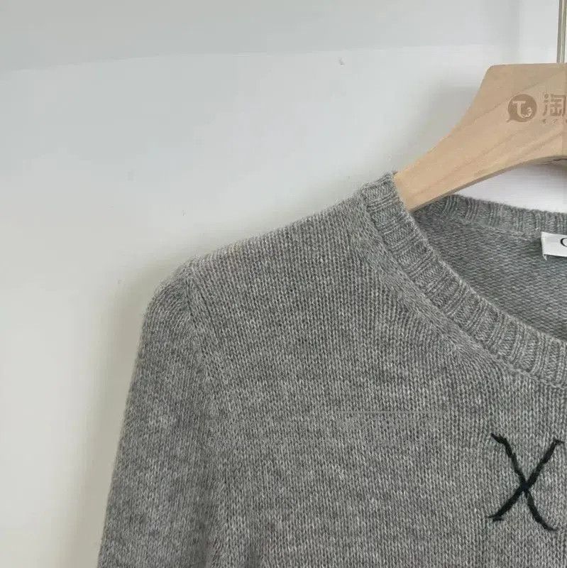 Dior Dior Women's Gray Wool Embroidered Sweater . Size S / US 4 / IT 40 - 3 Thumbnail