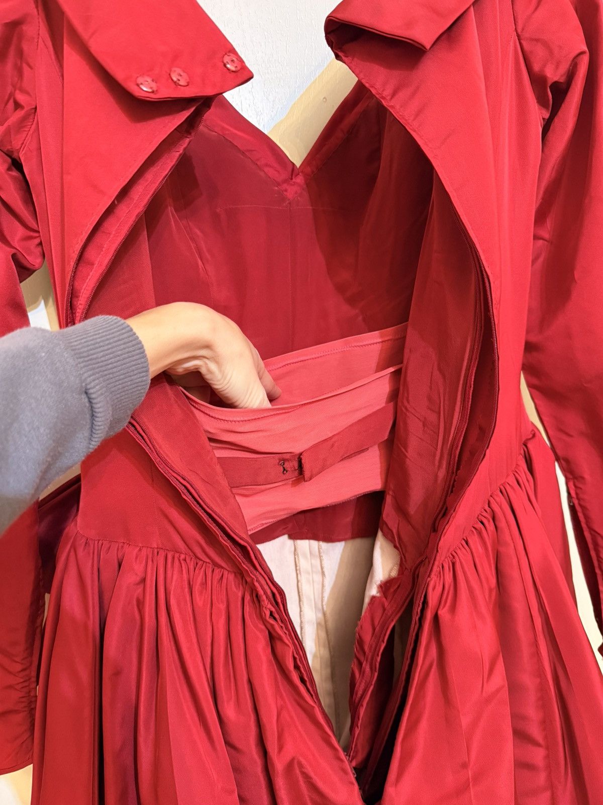 Other Taffeta Wrap Maxi Red Dress Size M / US 6-8 / IT 42-44 - 6 Thumbnail