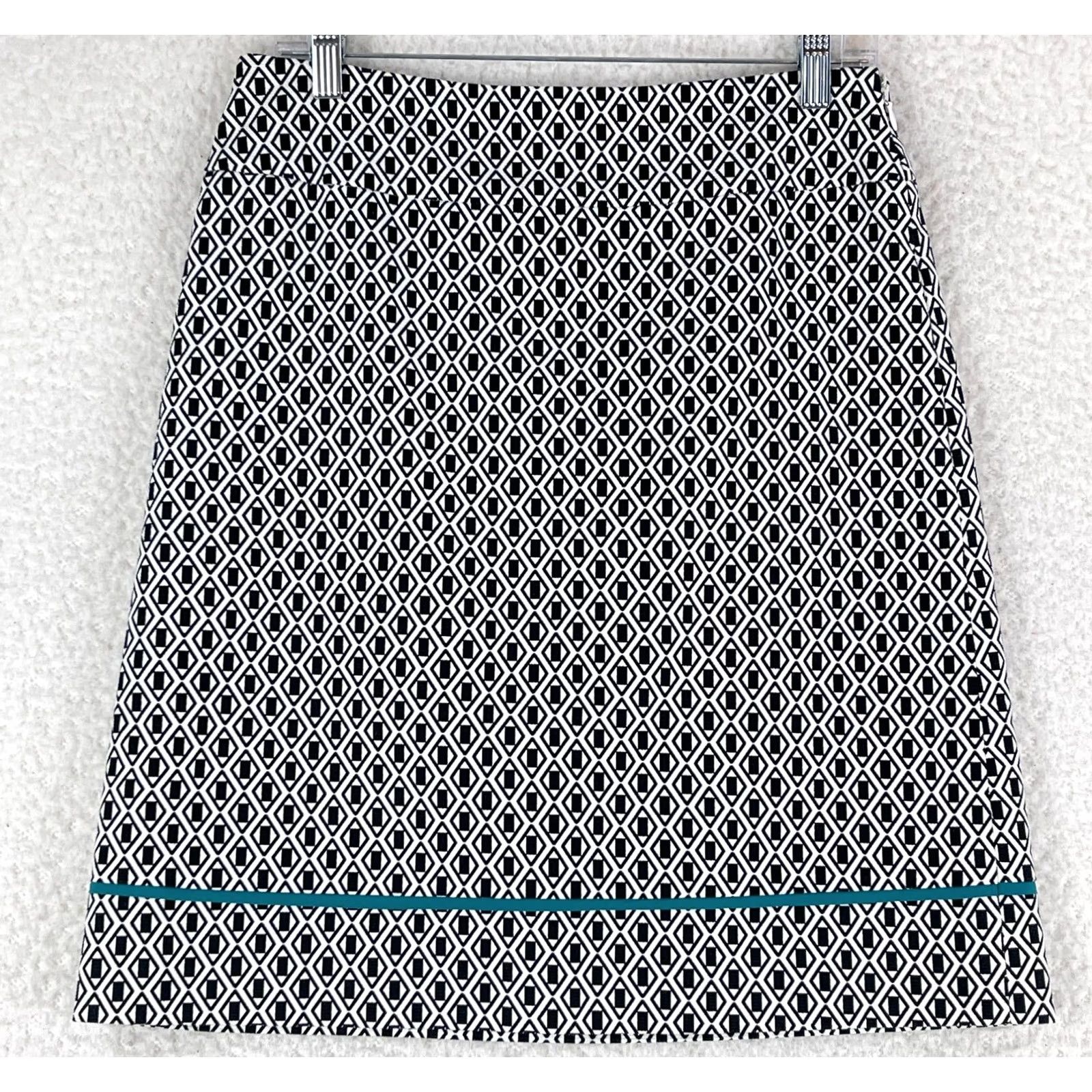 Ann Taylor Ann Taylor Skirt A-Line Womens 8 Black White Geometric Print Office Work Casual Size 30" / US 8 / IT 44 - 2 Thumbnail