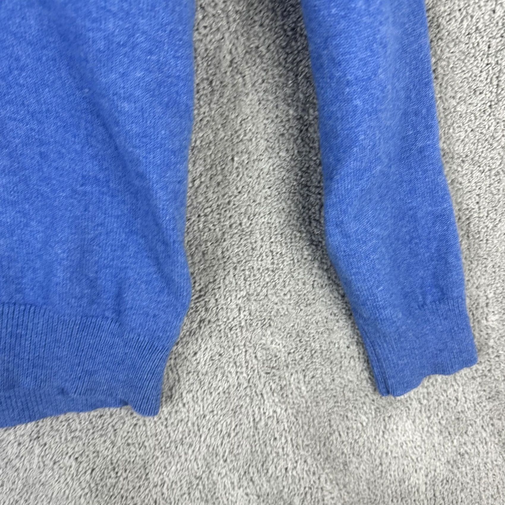 Vintage L.L. Bean Sweater Mens XL Blue 100% Lambswool V-Neck Pullover Knit Solid Tight-Knit Wool Pullover Mens XL Regulations? Size US XL / EU 56 / 4 - 3 Thumbnail