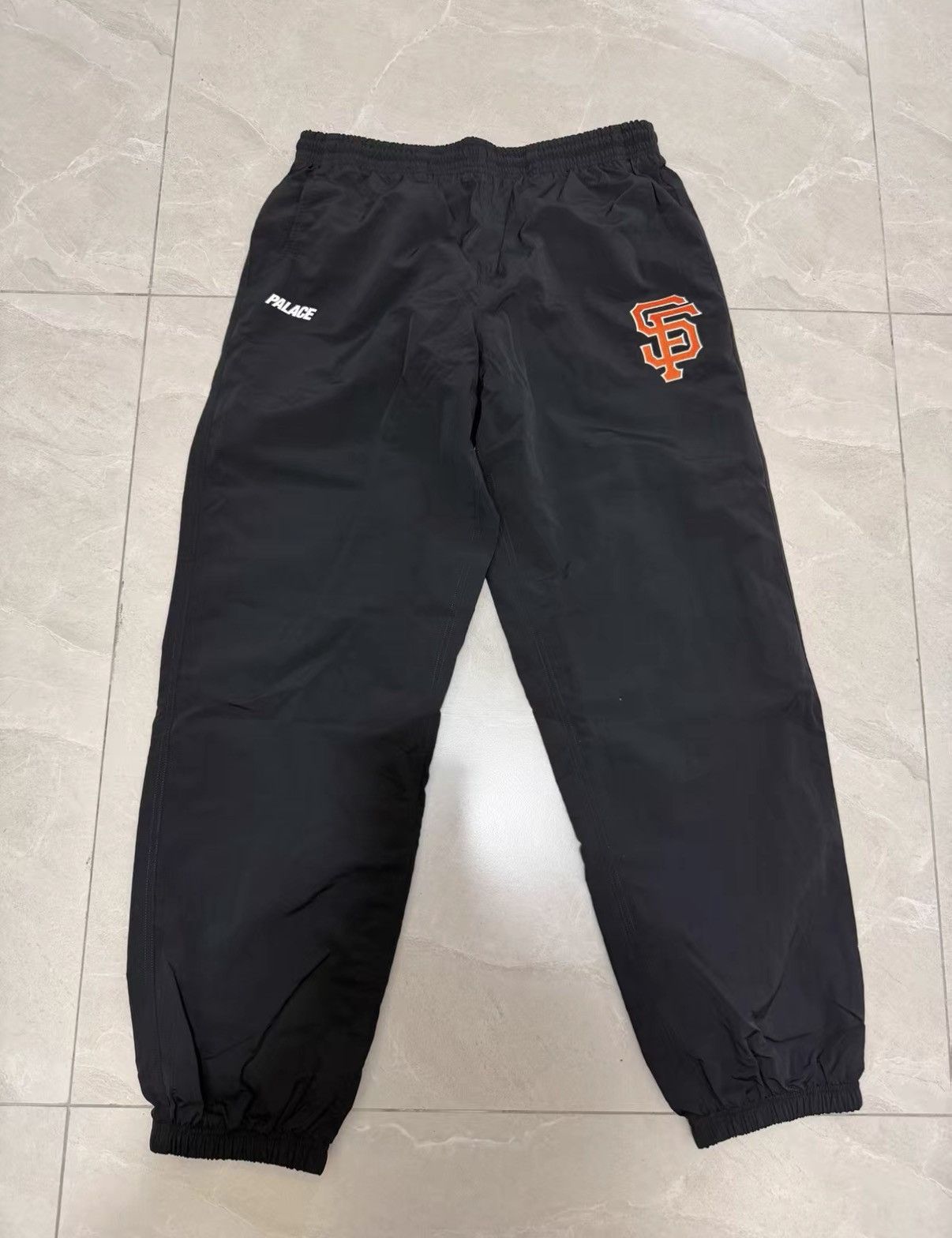 Palace PALACE × San Francisco Giants SS26 Logo Print Pants J34 Size US 34 / EU 50 - 1 Thumbnail