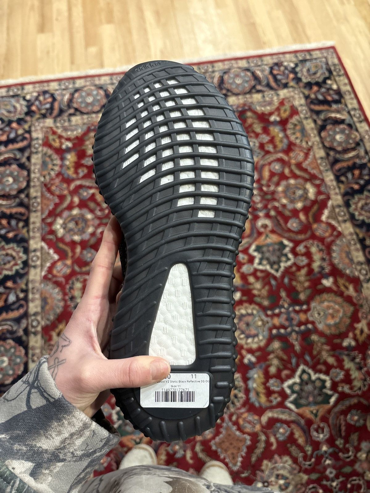 Yeezy Yeezy 350 Boost V2 Static Black Reflective DS OG Size 11 Size US 11 / EU 44 - 4 Thumbnail