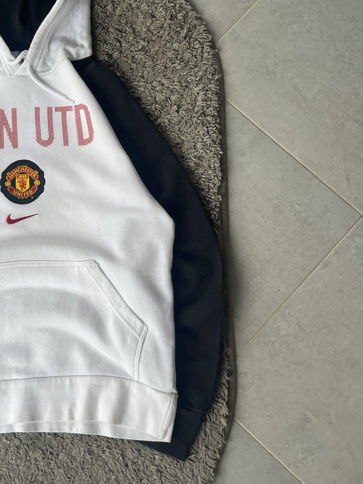 Nike Vintage Nike Hoodie Soccer football Manchester United Size US M / EU 48-50 / 2 - 3 Thumbnail