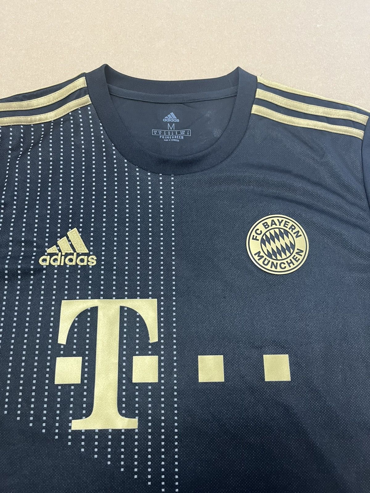 Adidas Adidas FC Bayern Munich 2021/22 Away Jersey Size US M / EU 48-50 / 2 - 3 Thumbnail