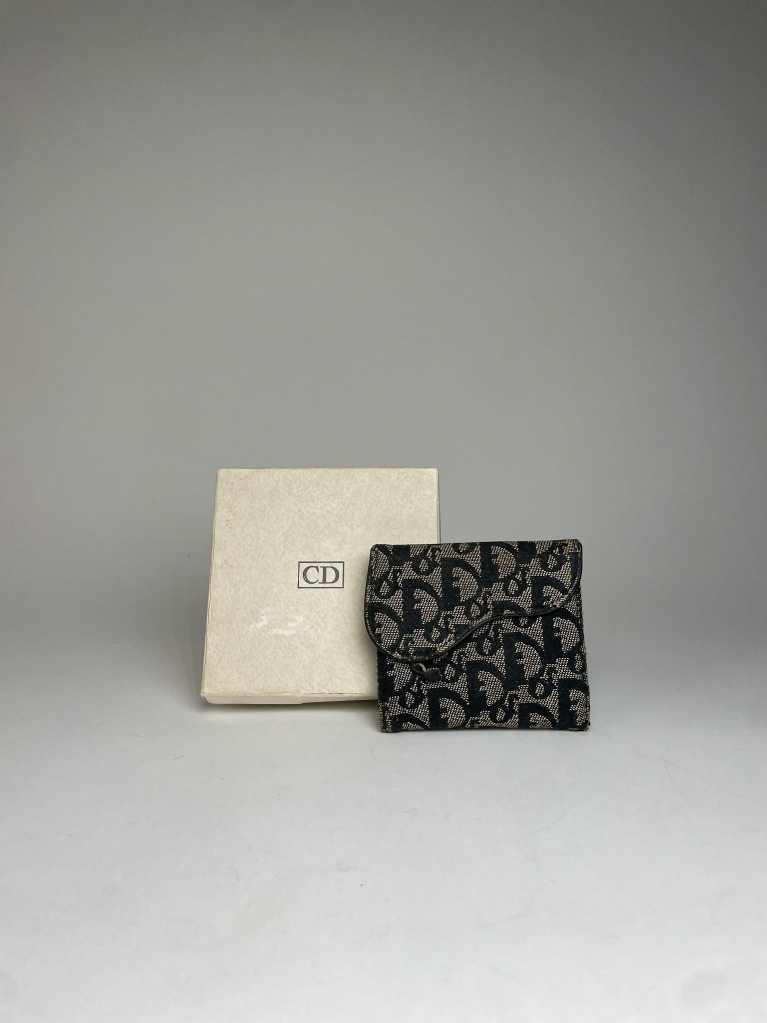 Dior Vintage Oblique Monogram Saddle Wallet Grey Black Size ONE SIZE - 1 Thumbnail