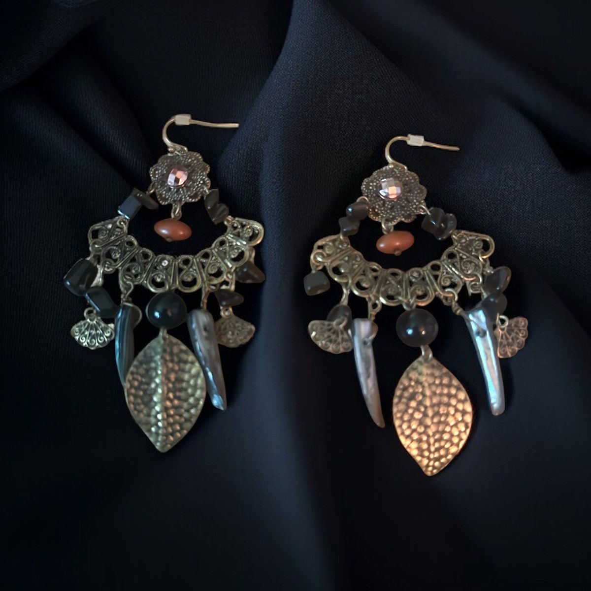 Other Bronze tone agate chips, mop, and leaves chandelier earrings Size ONE SIZE - 1 Thumbnail