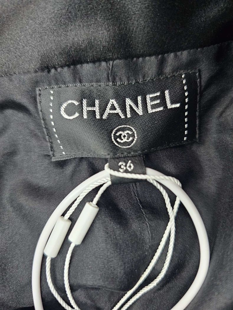 Chanel Chanel Double-breasted skirt Size 24" / US 00 / IT 34 - 7 Thumbnail