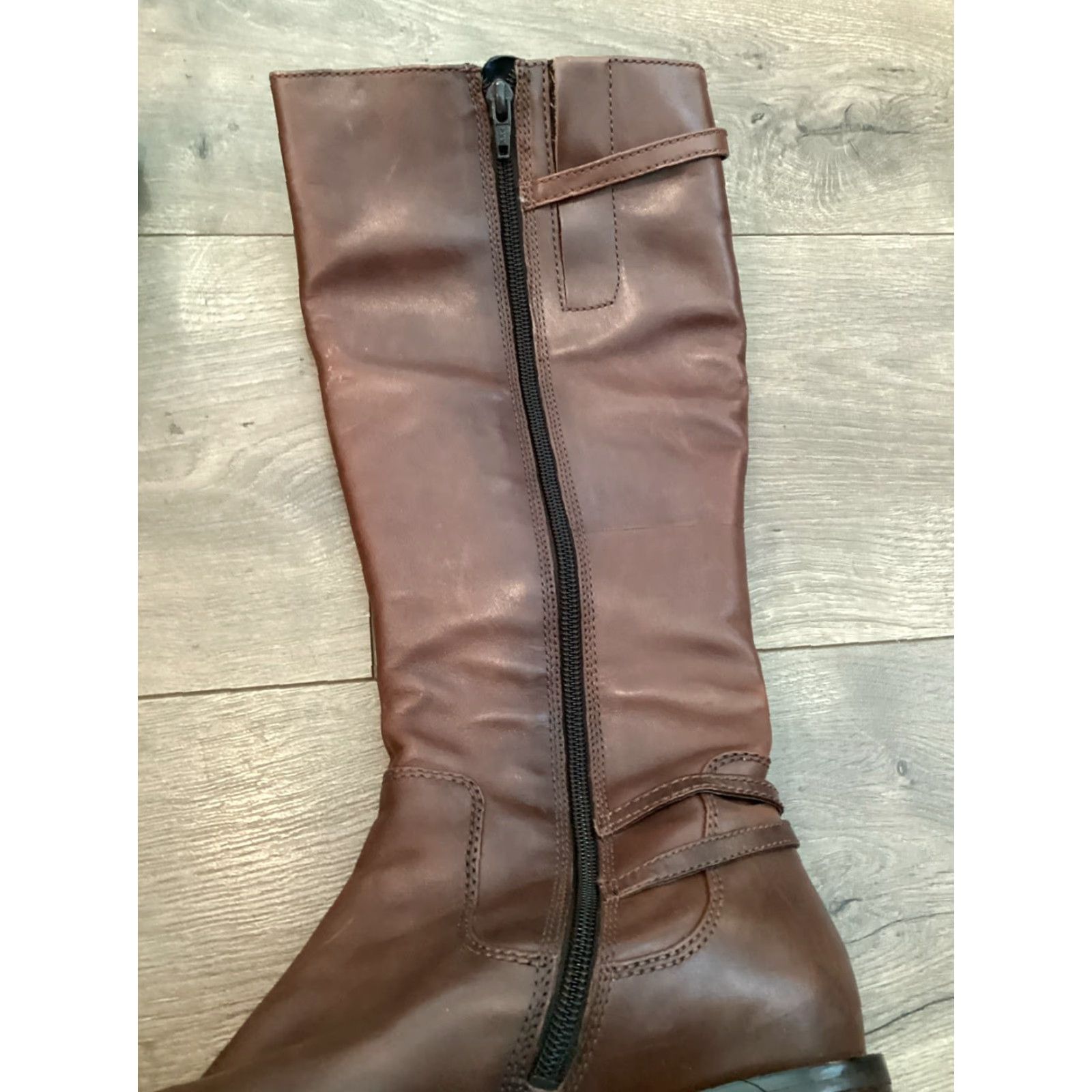 Ecco ECCO Boots Women Leather Brown Size 10/10.5 Adult Women Low Heel 1-1.9 in Boots, No Box, Light Scratches Size US 10.5 / IT 40.5 - 4 Thumbnail
