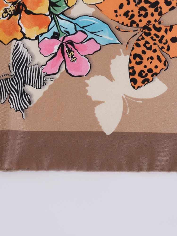 Salvatore Ferragamo o1s1rm1024 Size: 90x90 Cm / Scarf in Multicolor Size ONE SIZE - 4 Thumbnail