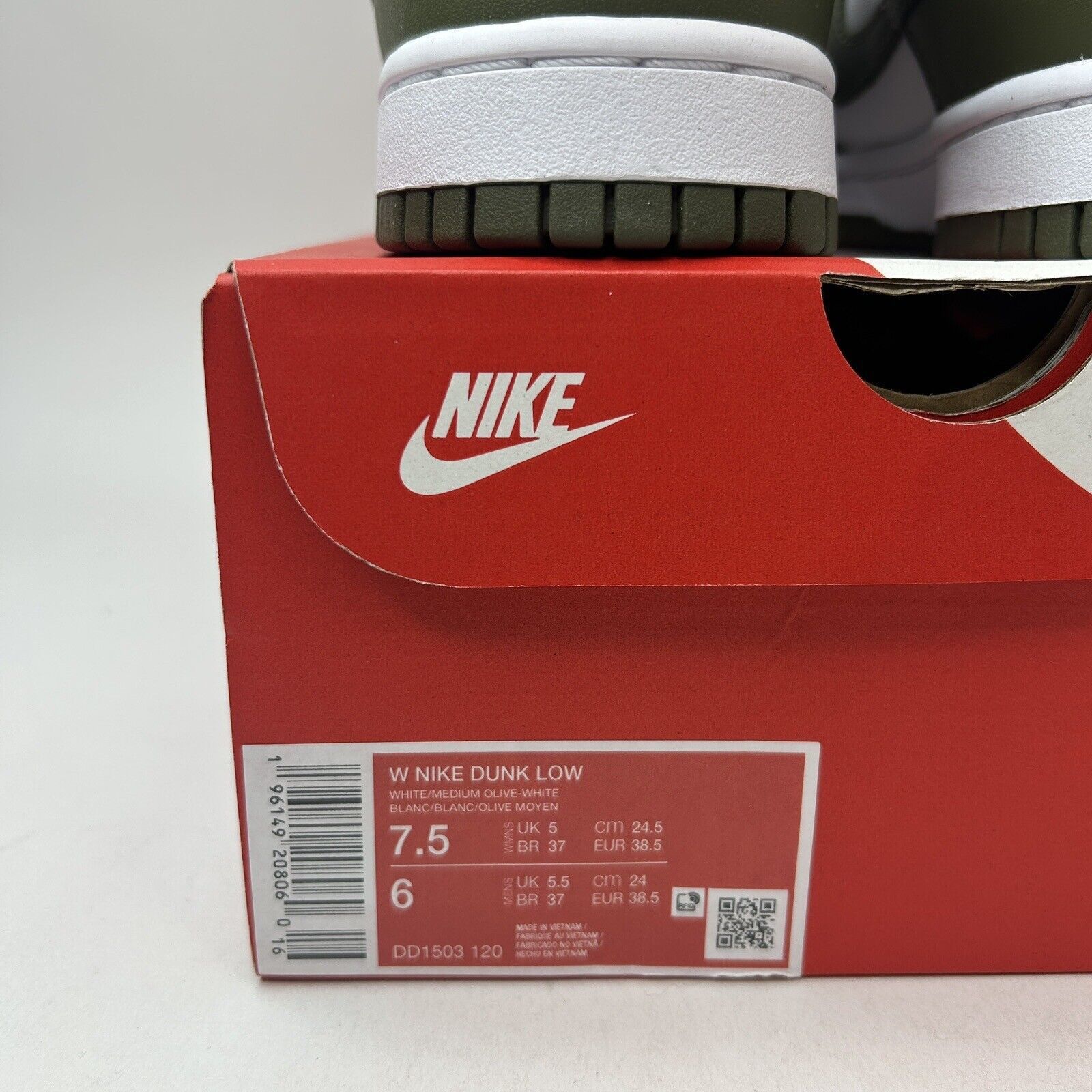 Nike Nike Dunk Low WMNS “Medium Olive” 2023 Size US 7.5 / IT 37.5 - 5 Thumbnail