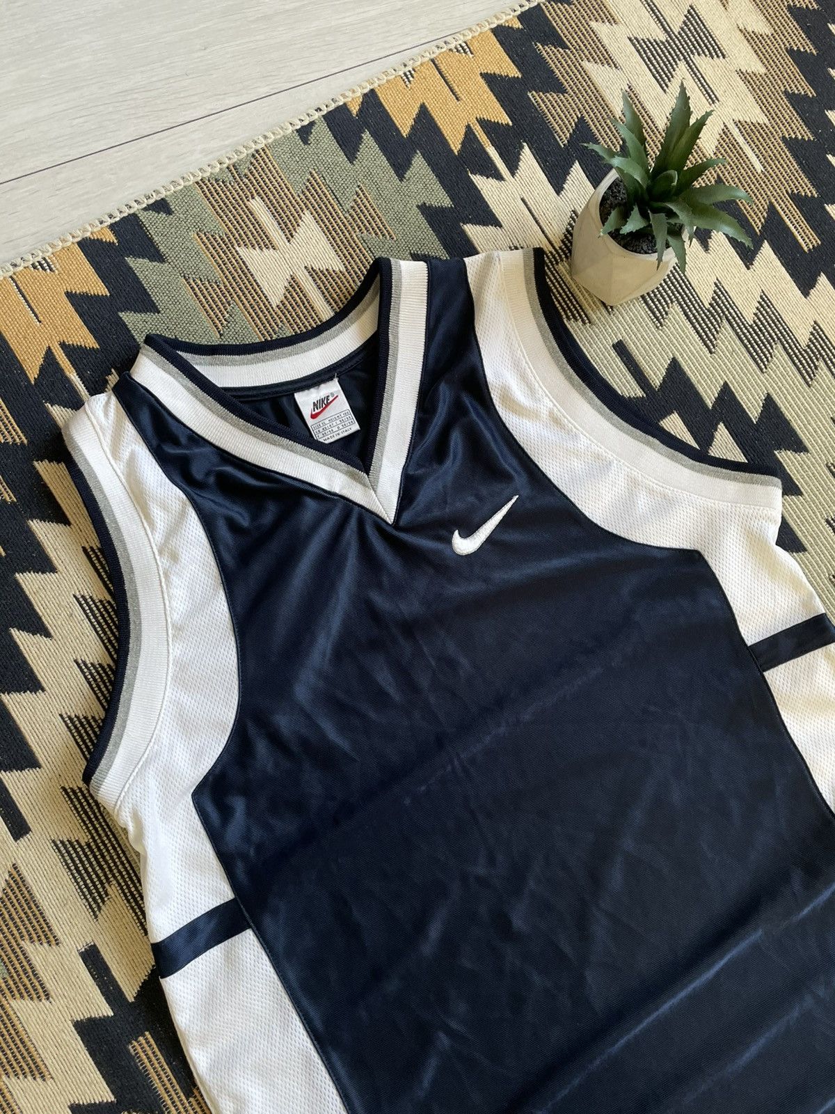 Nike × Vintage Vintage 90’s Nike Basketball Sleeveless Shirt Size US XL / EU 56 / 4 - 4 Thumbnail