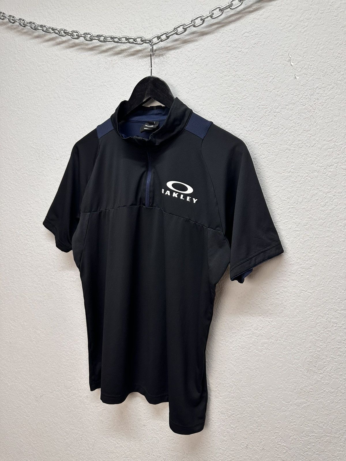 Oakley Vintage Oakley T-shirt Y2k nylon gore cope outdoor jacket Size US M / EU 48-50 / 2 - 4 Thumbnail