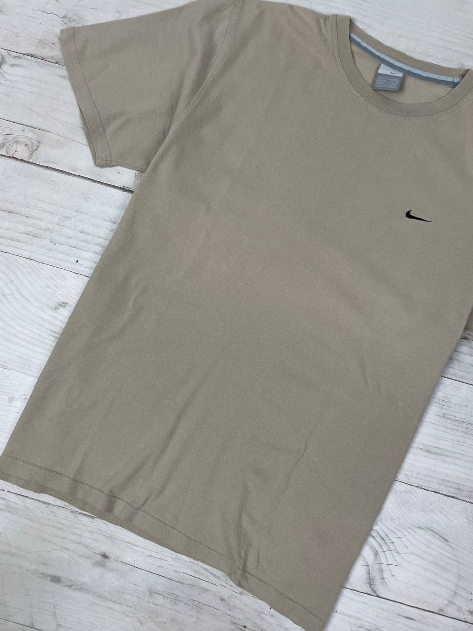 Nike Vintage Nike T-Shirt Grey Swoosh Logo Size US L / EU 52-54 / 3 - 5 Thumbnail