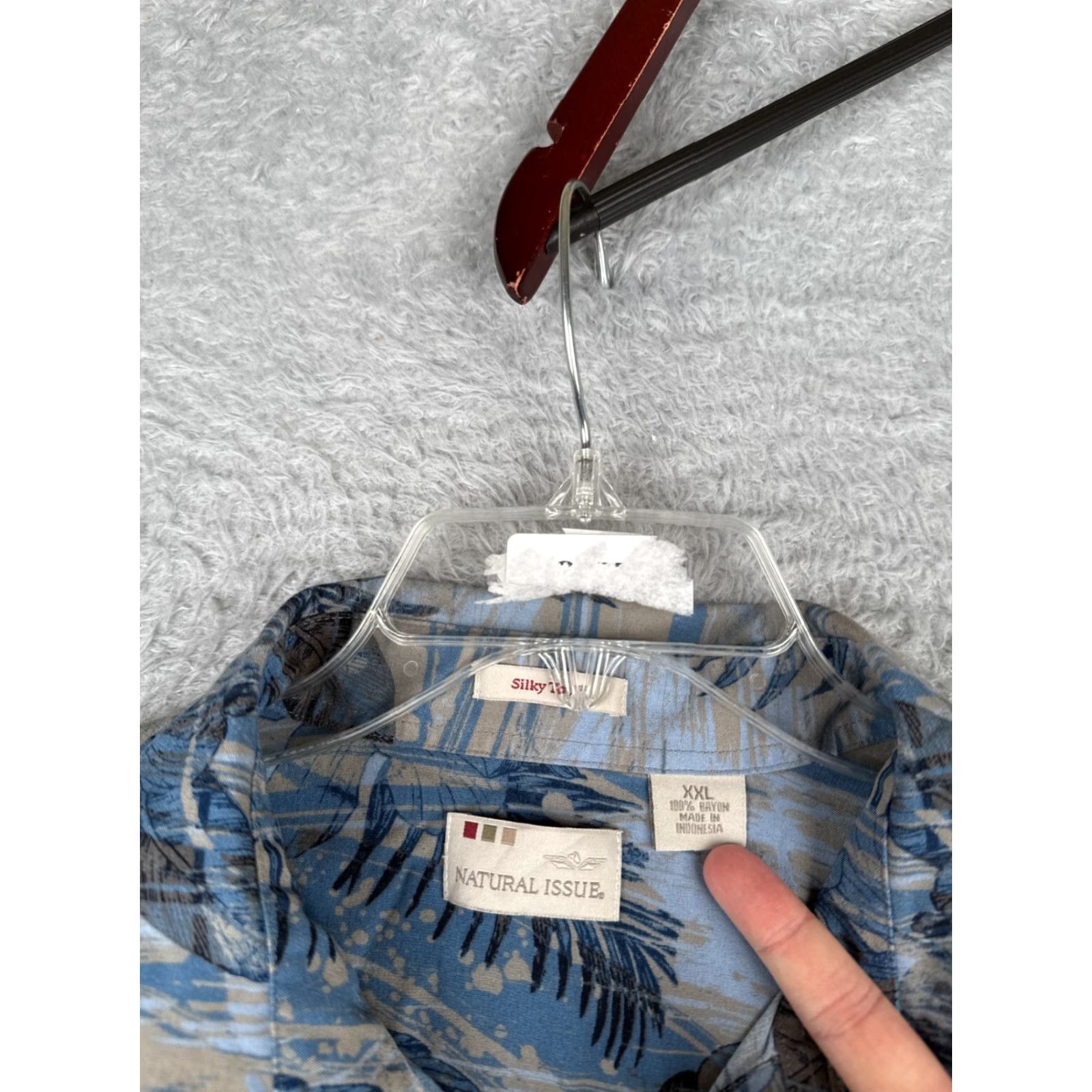 Vintage VINTAGE Natural Issue Button-Up Shirt Men 2XL Floral Palm Rayon Blue Beige Short Sleeve Adult Regular Size 2XL Men’s Clothing Nature Theme Size US XXL / EU 58 / 5 - 6 Thumbnail
