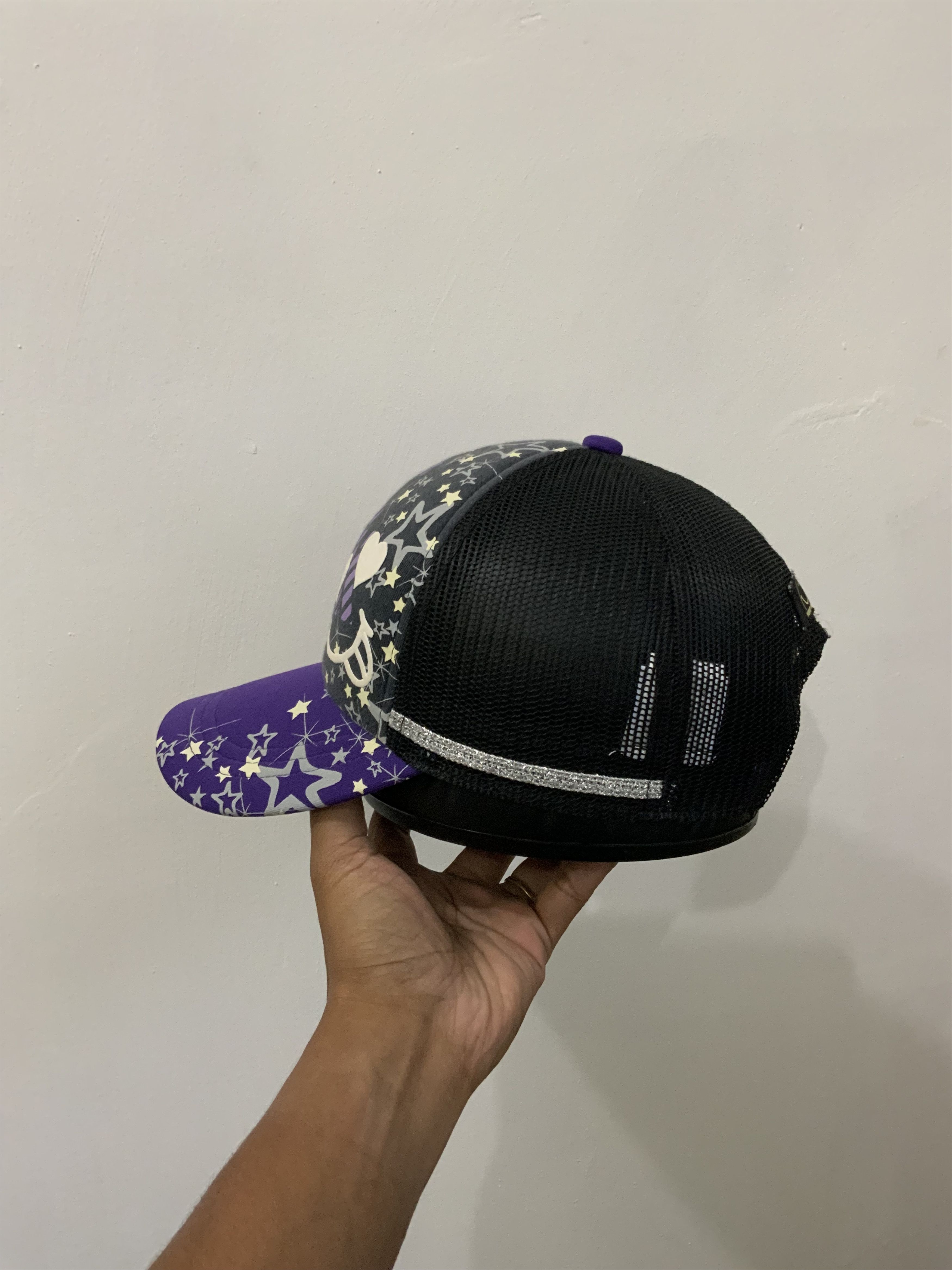 Hat Club Chic Chick Smiley Face Trucker Hat Size ONE SIZE - 2 Thumbnail