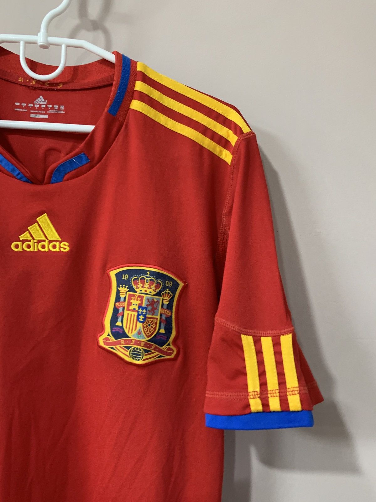 Vintage Spain 2010 World Cup adidas soccer football Jersey shirt #7 Size US L / EU 52-54 / 3 - 4 Thumbnail