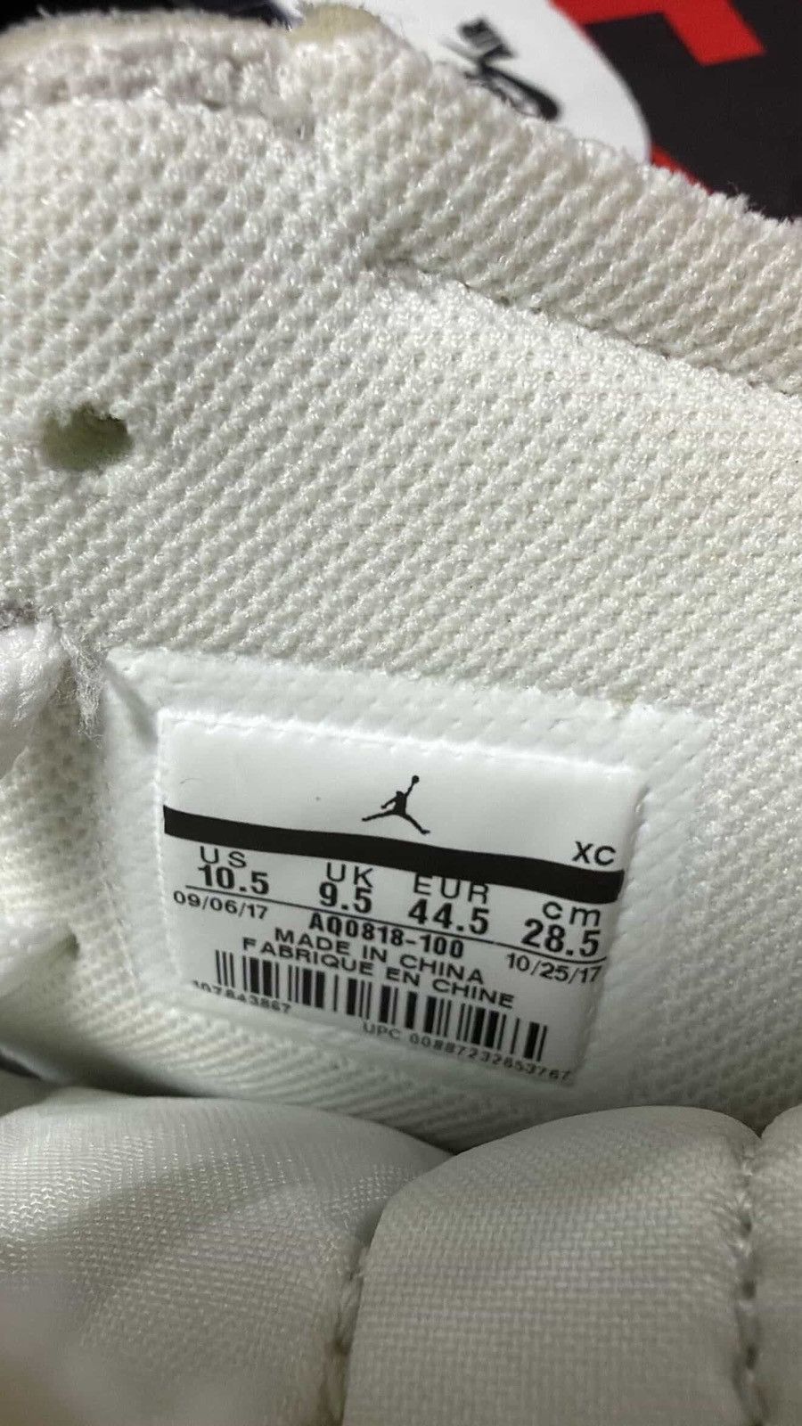 Jordan Brand × Off-White Jordan retro 1 off white Size US 10.5 / EU 43-44 - 9 Thumbnail