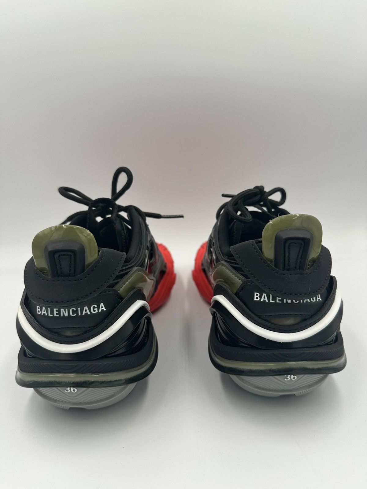 Balenciaga Balenciaga Pyrex Sneakers Size US 6 / IT 36 - 14 Thumbnail