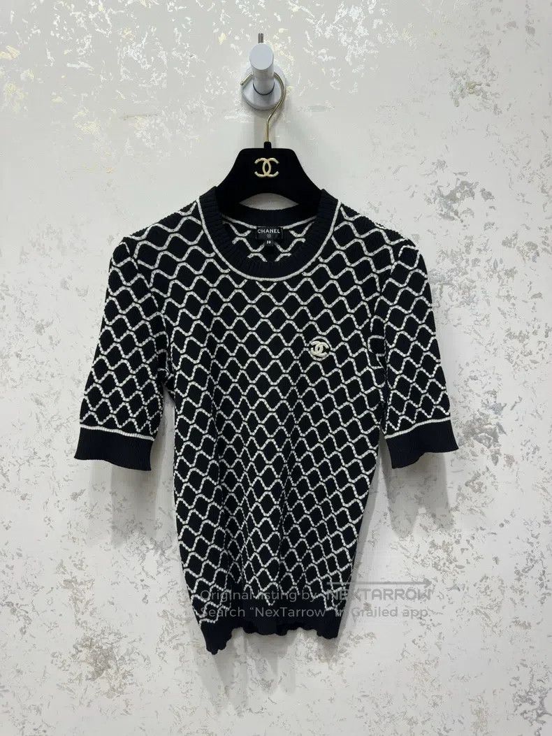 Chanel Chanel Black and white diamond knitted short sleeves Size XS / US 0-2 / IT 36-38 - 1 Thumbnail