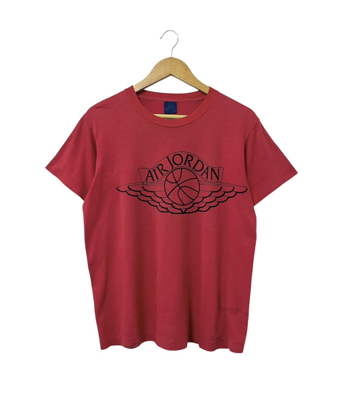 Vintage VINTAGE 80s NIKE AIR JORDAN WINGS BLUE TAG LOGO TSHIRT Size US M / EU 48-50 / 2 - 1 Thumbnail