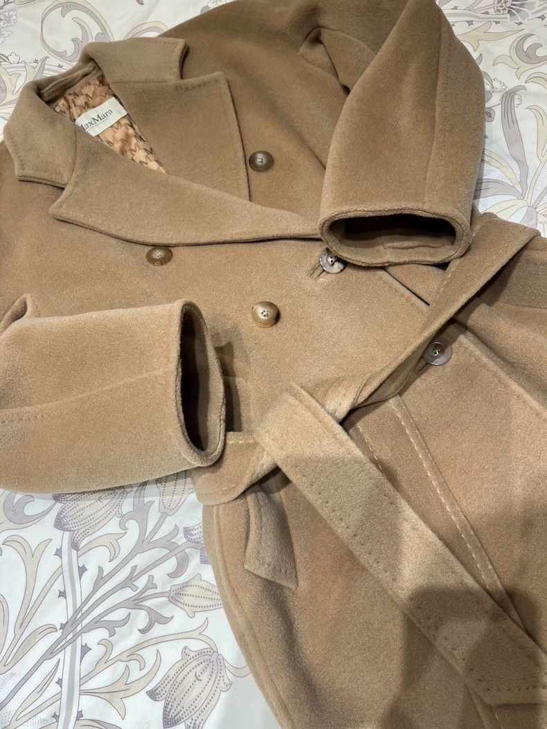 Max Mara Max Mara A timeless classic in classic colours Size S / US 4 / IT 40 - 4 Thumbnail
