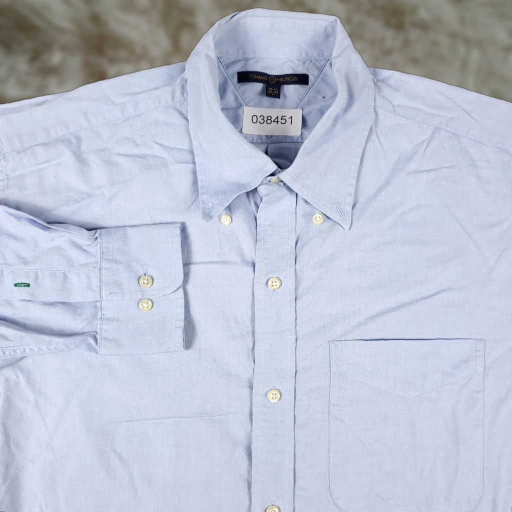 Tommy Hilfiger Tommy Hilfiger Blue Button-Up Shirt Mens Large Long Sleeve Casual Regular Fit Size US L / EU 52-54 / 3 - 1 Thumbnail